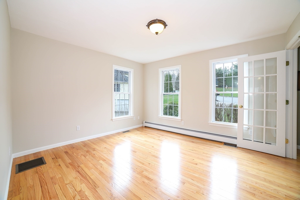 8 Grist Mill Circle Shrewsbury, MA 01545 - Photo 18 of 40