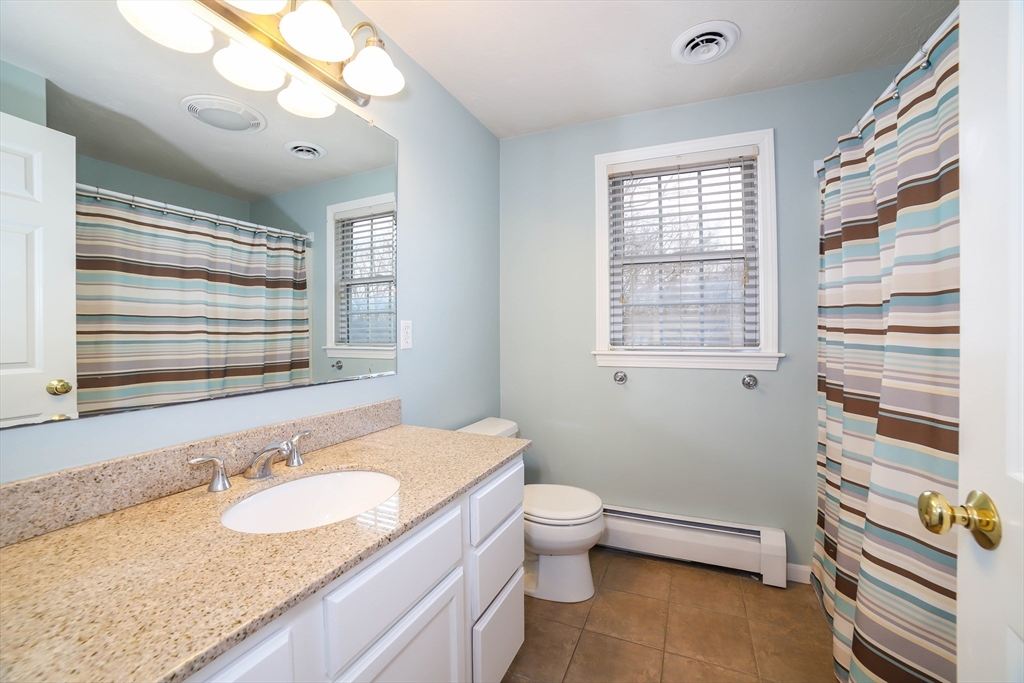 8 Grist Mill Circle Shrewsbury, MA 01545 - Photo 24 of 40