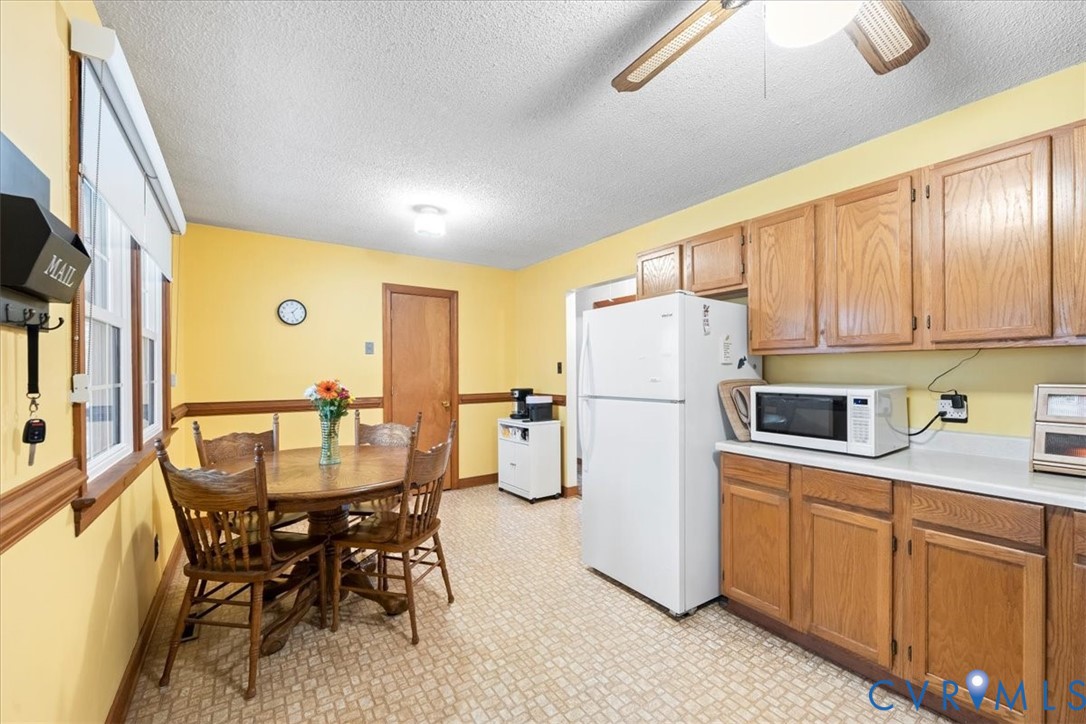 4380 Pierce Road Powhatan, VA 23139 - Photo 8 of 25 Gallery Image 8