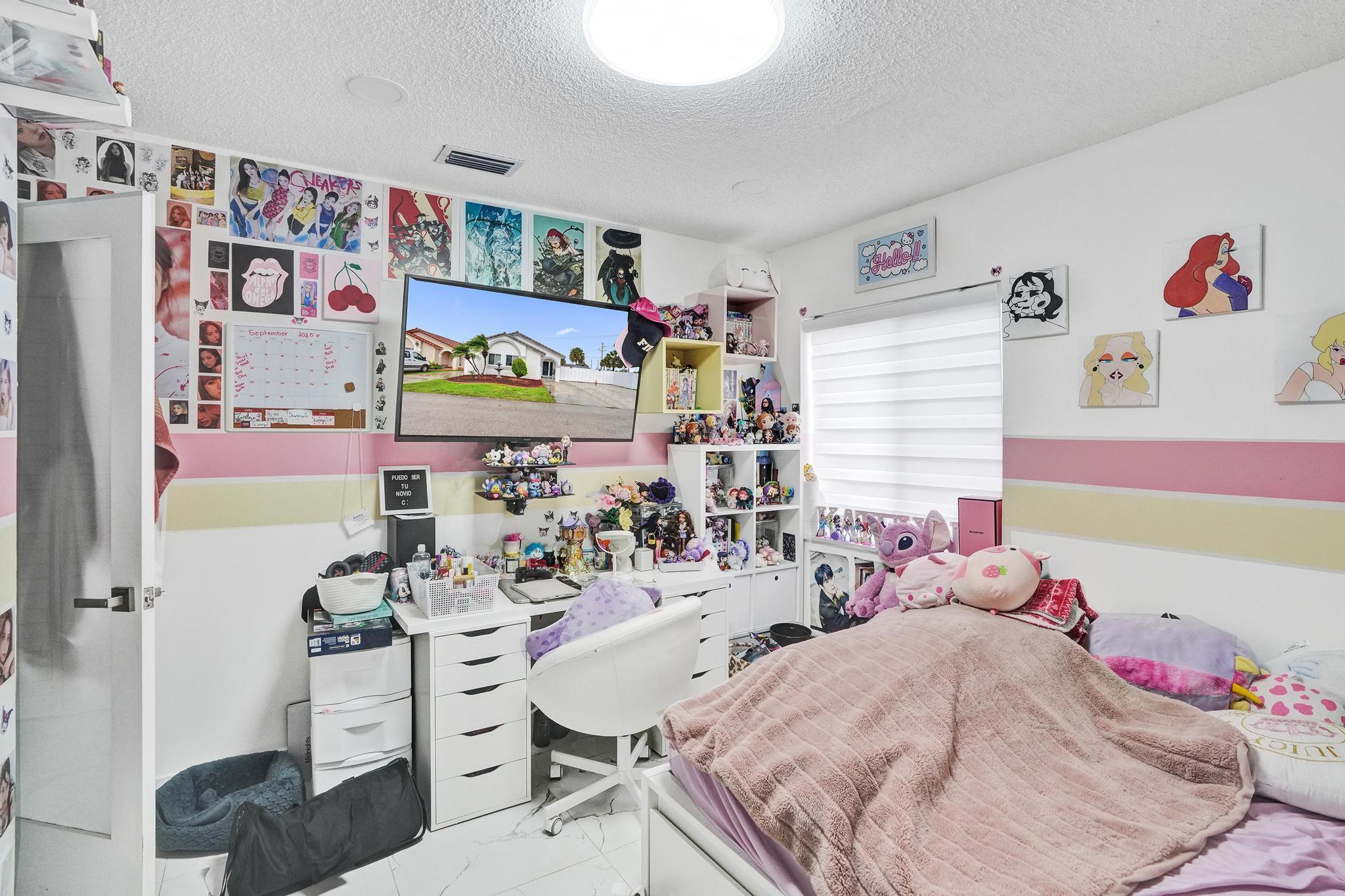 7635 Northwest 168th Terrace Hialeah, FL 33015 - Photo 31 of 41 DSC07784