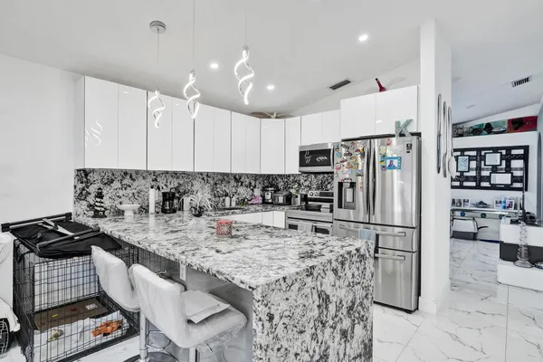 $649,990 | 7635 Northwest 168th Terrace, Hialeah, FL 33015