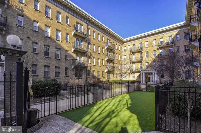 $399,900 | 1401 Columbia Road Northwest, Unit 414, Washington, DC 20009