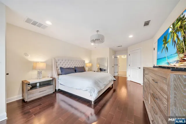 $6,500 | 3312 The Plaza, Tenafly, NJ 07670