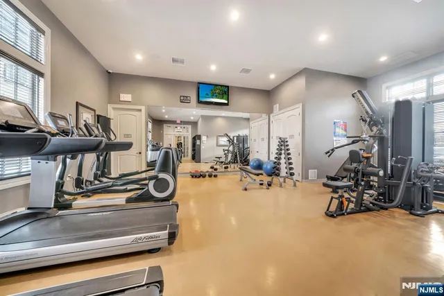 $6,500 | 3312 The Plaza, Tenafly, NJ 07670