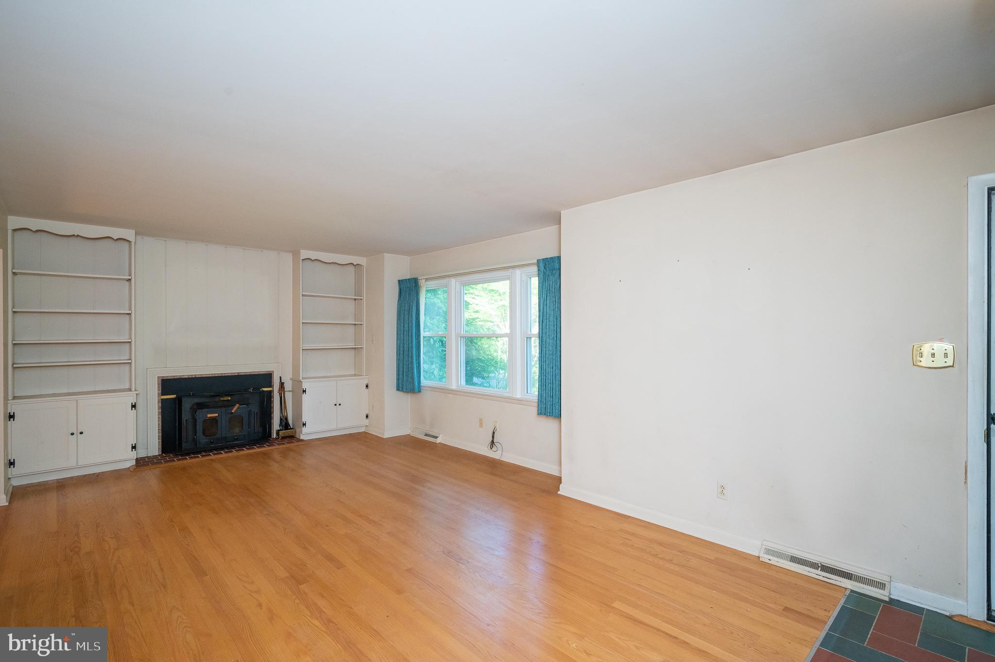 207 East Ring Factory Road Bel Air, MD 21014 - Photo 13 of 56 Living Room