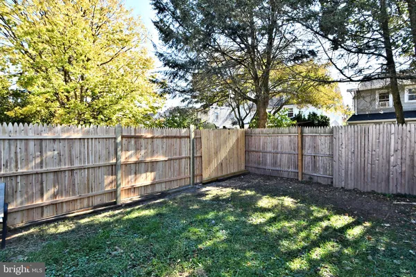 $2,050 | 23 Walnut Street, Phoenixville, PA 19460