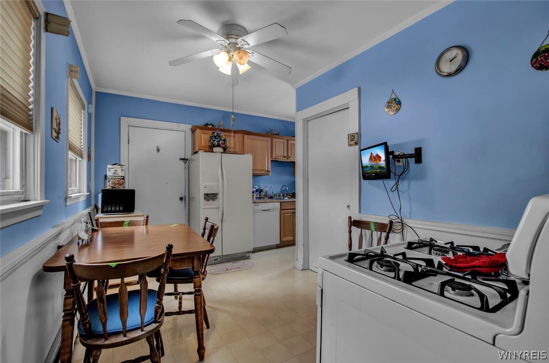 40 Putnam Street Buffalo, NY 14213 - Photo 10 of 31