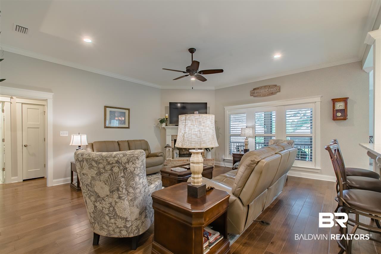 7816 Hemlock Street Daphne, AL 36527 - Photo 8 of 32 Living Room