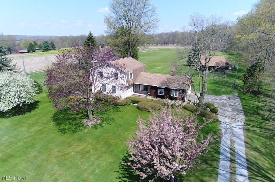 8110 West Calla Road Canfield, OH 44406 - Photo 2 of 35 Gallery Image 2