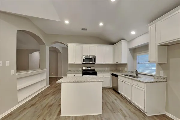 $2,300 | 2601 Crestwood Drive, Burleson, TX 76028