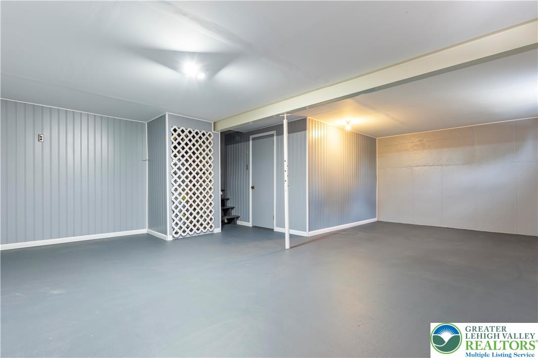 438 Nursery Road Kempton, PA 19529 - Photo 25 of 38 an empty room with windows