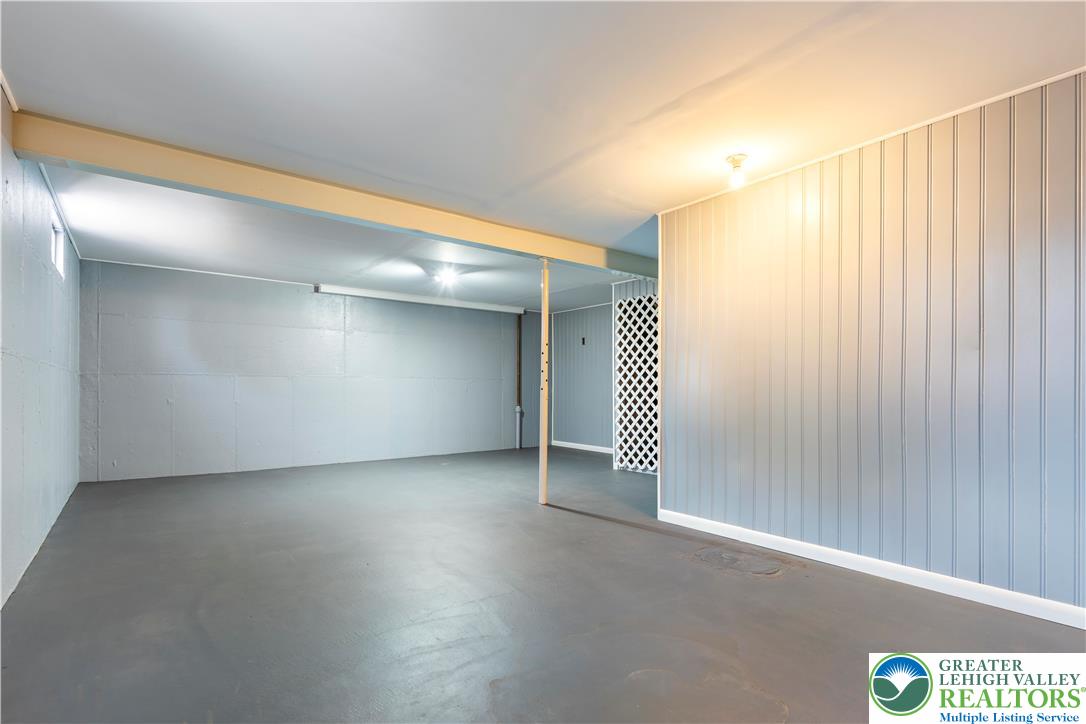 438 Nursery Road Kempton, PA 19529 - Photo 27 of 38 a view of livingroom