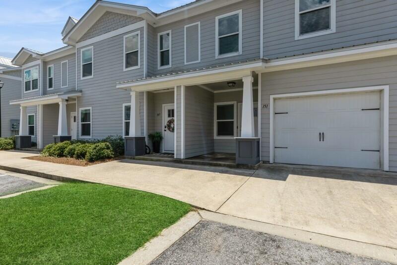 a house view with a outdoor space