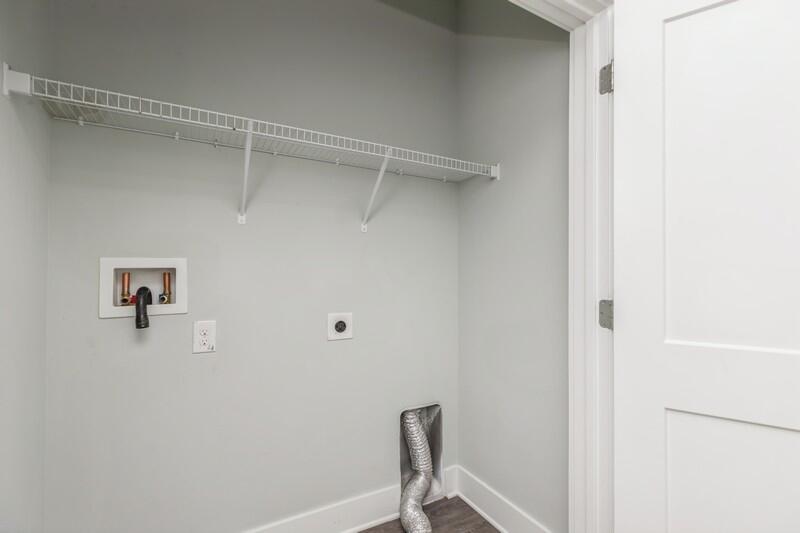 151 North Sand Palm Road, Unit 151 Freeport, FL 32439 - Photo 25 of 35 a view of a room with shelf