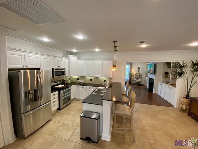 $284,000 | 14155 Highway 73, Unit 20, Prairieville, LA 70769