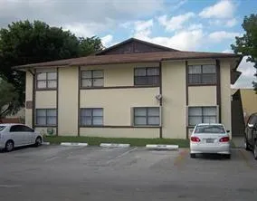 $2,000 | 2735 West 66th Street, Hialeah, FL 33016