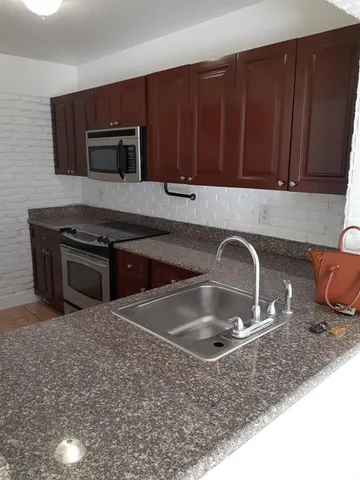 $2,000 | 2735 West 66th Street, Hialeah, FL 33016