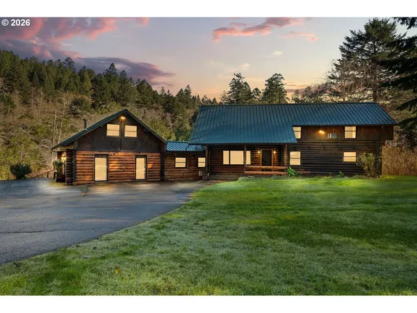 $795,000 | 17285 Rustic Lane, Brookings, OR 97415
