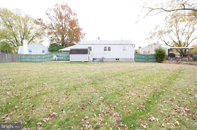 $330,000 | 8 Vicar Lane, New Castle, DE 19720