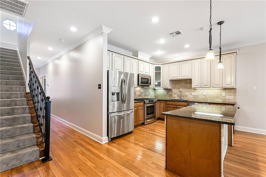 42351 Broad Walk Avenue, Unit B Hammond, LA 70403 - Photo 5 of 25