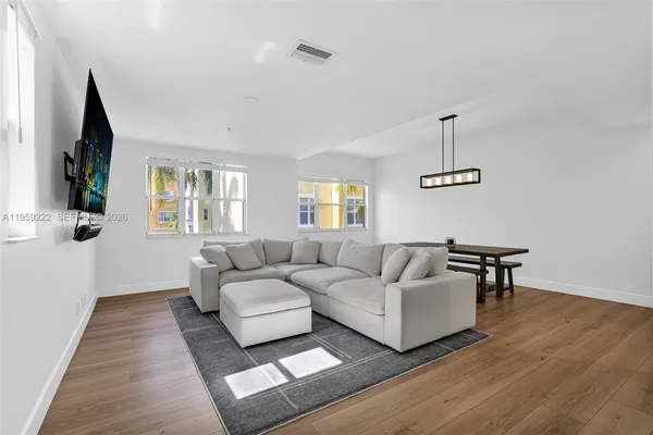 $550,000 | 2318 Vintage Drive, Unit 2318, Lighthouse Point, FL 33064