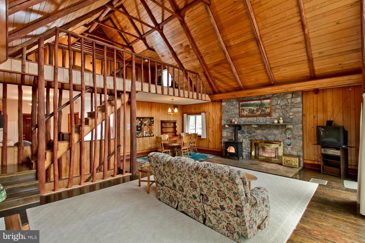 2746 Kaetzel Road Rohrersville, MD 21779 - Photo 11 of 30 Great Room is 26'-4" x 16'-6"