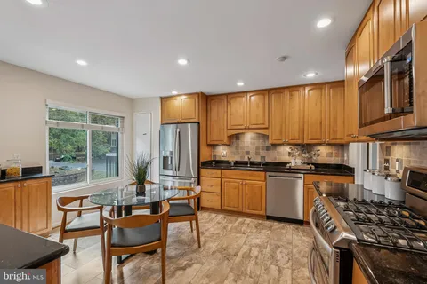 $819,000 | 10763 Mist Haven Terrace, Rockville, MD 20852