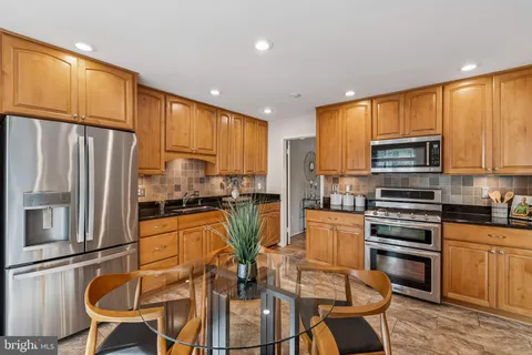 $819,000 | 10763 Mist Haven Terrace, Rockville, MD 20852