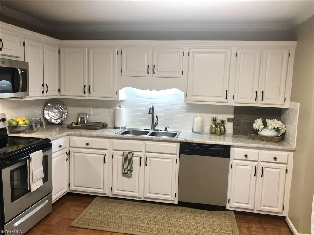 1738 Ternberry Road High Point, NC 27262 - Photo 5 of 23 Gallery Image 5