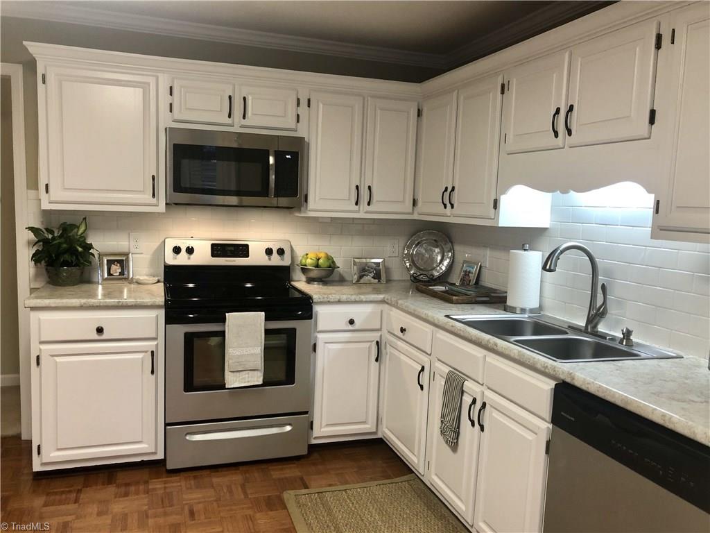 1738 Ternberry Road High Point, NC 27262 - Photo 6 of 23 Gallery Image 6