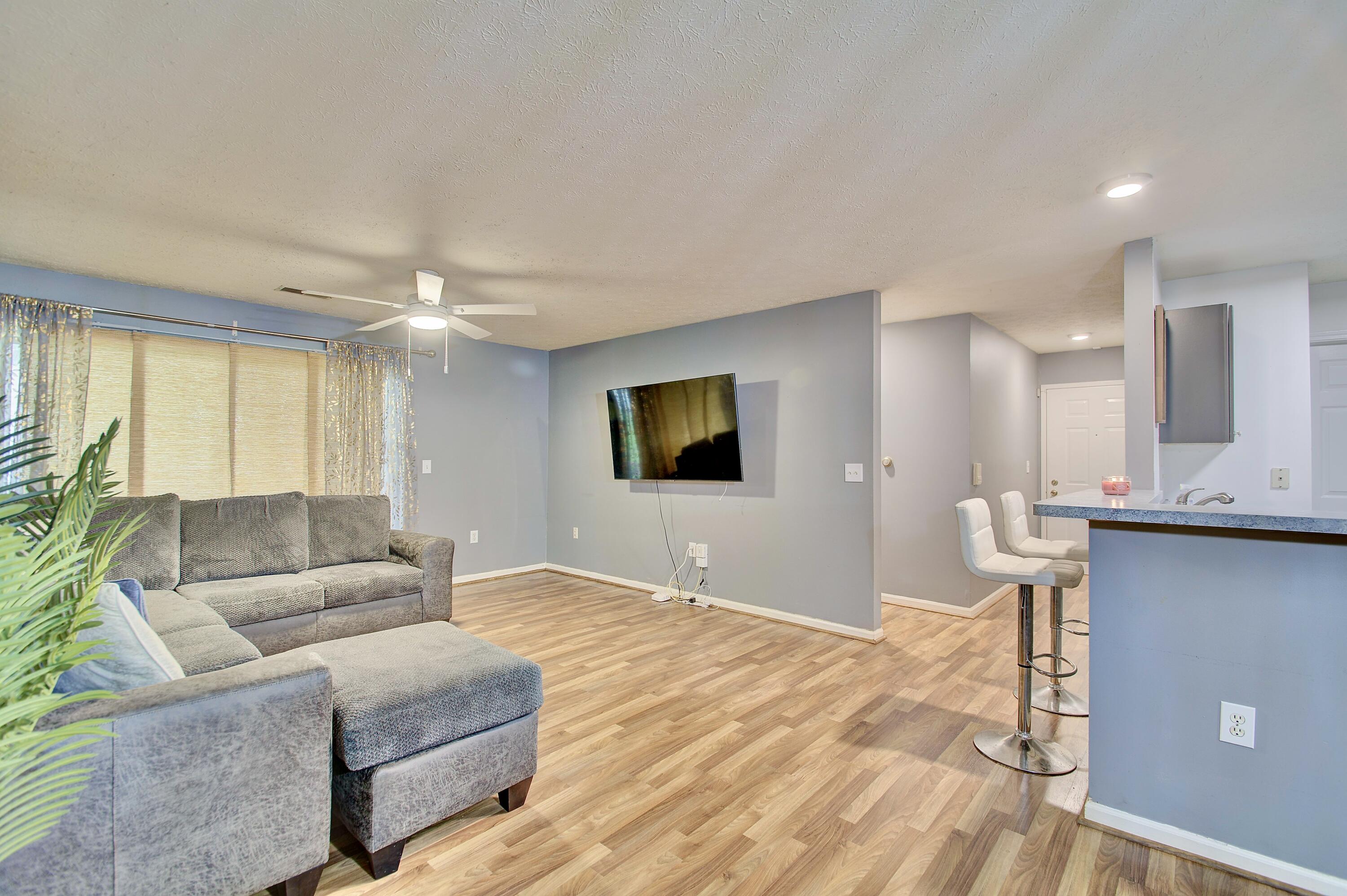 370 Timber Ridge Drive, Unit 3 Newport, KY 41071 - Photo 4 of 21 Gallery Image 4