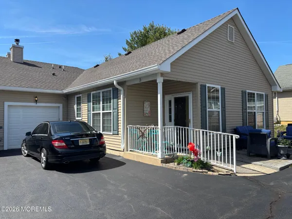 $284,500 | 20 Winkle Court, Whiting, NJ 08759