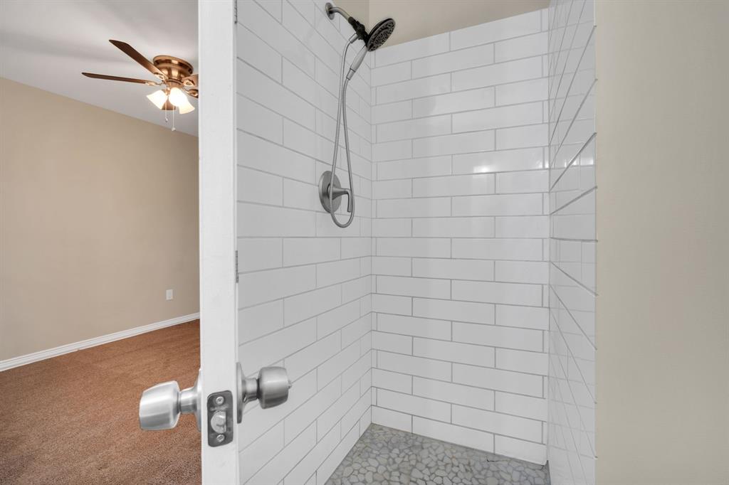 808 Gibson Road Waxahachie, TX 75165 - Photo 7 of 25