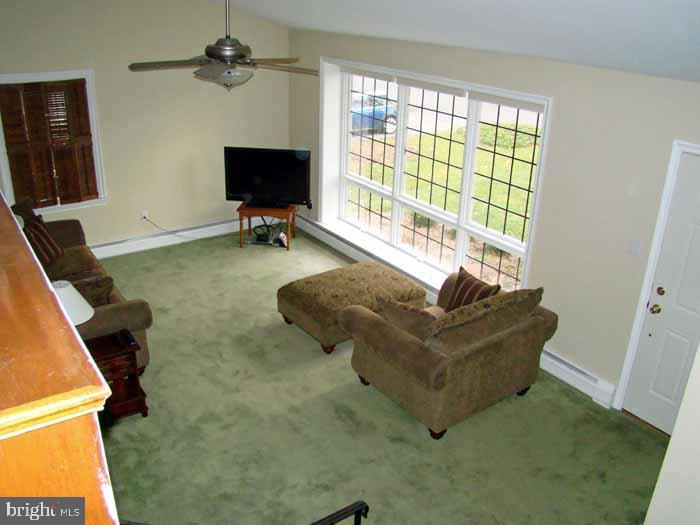 1815 Ridgeview Avenue Lancaster, PA 17603 - Photo 3 of 16 Gallery Image 3