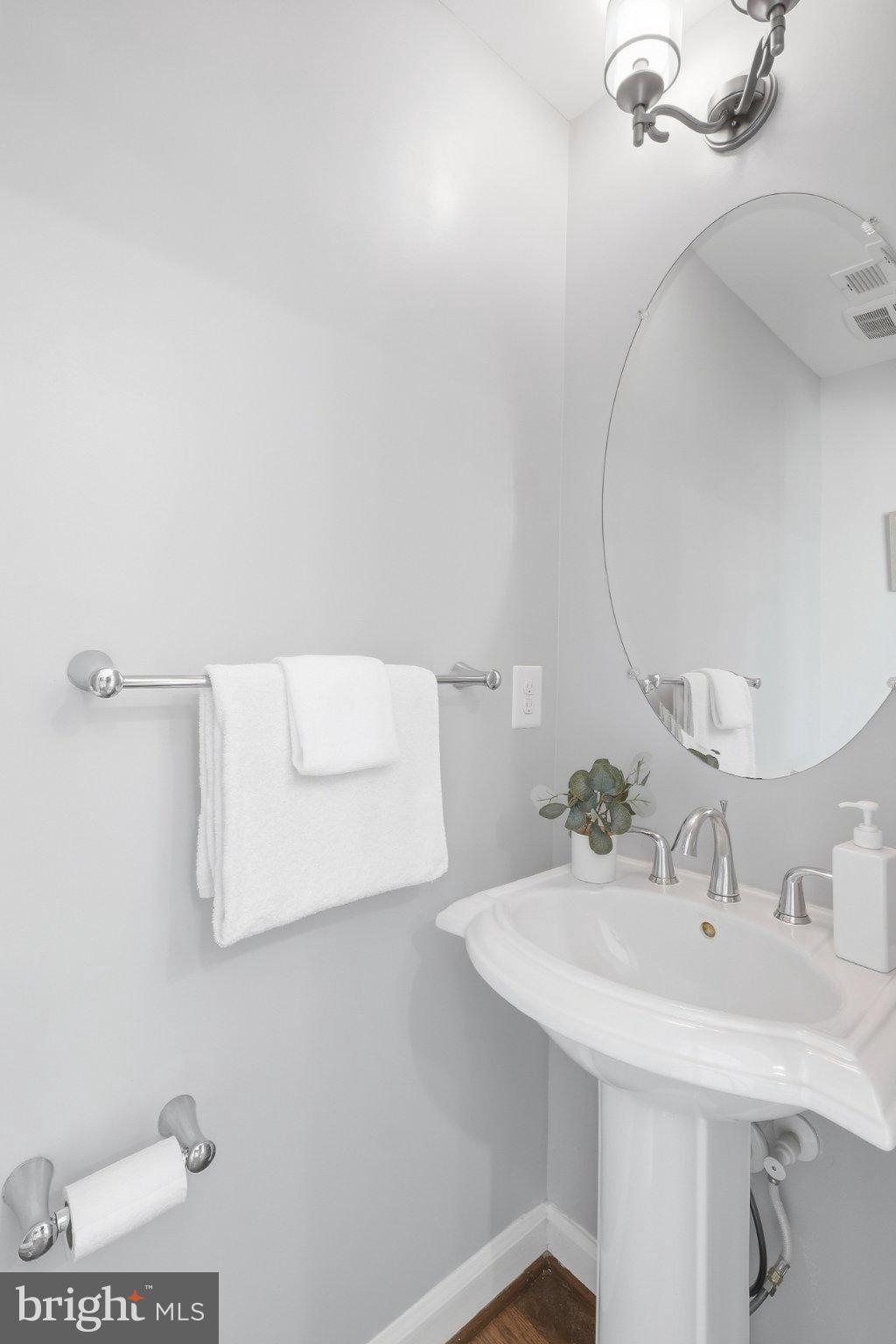1132 South Glebe Road Arlington, VA 22204 - Photo 14 of 35 Gallery Image 14