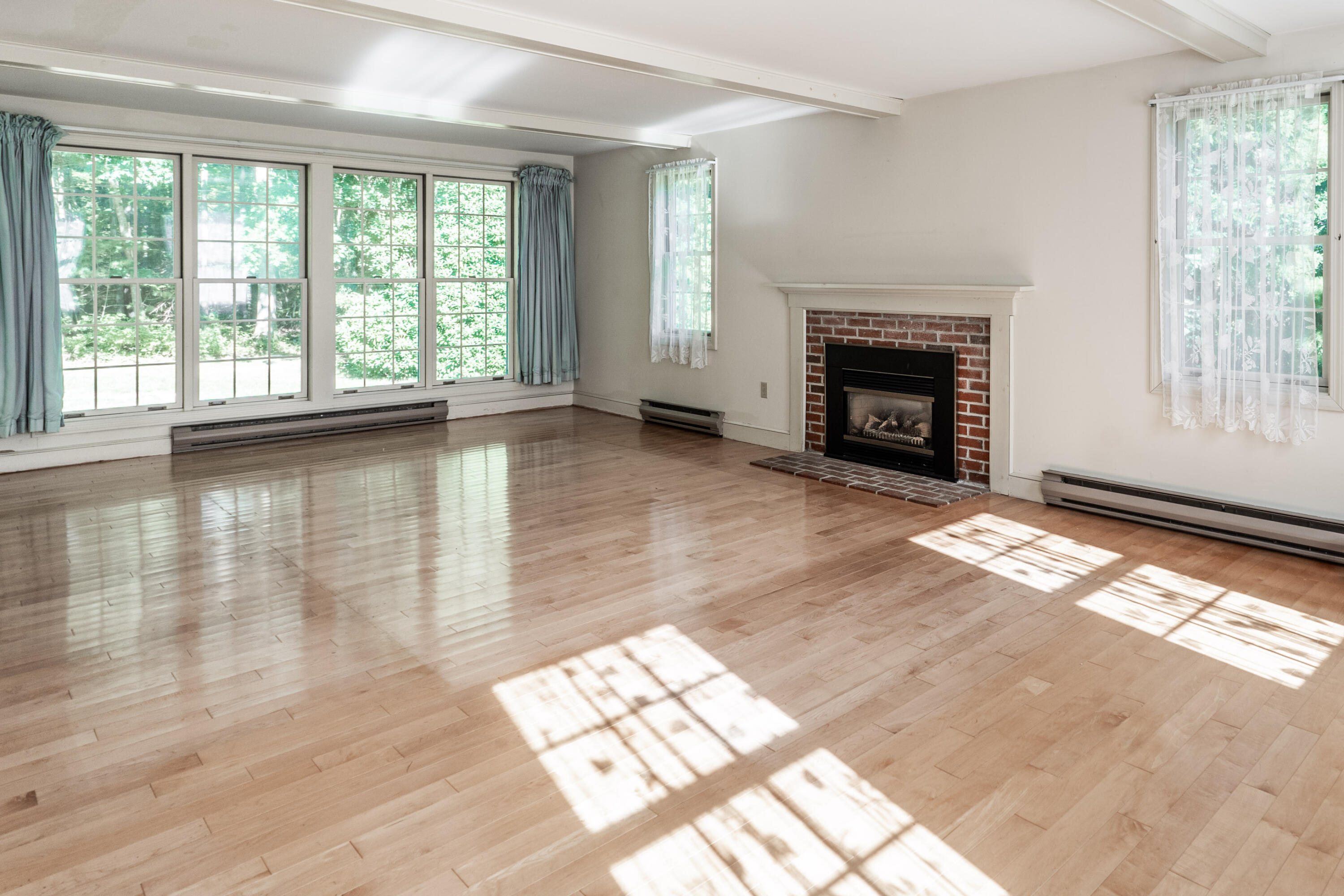 8 Christopher Road Kennebunk, ME 04043 - Photo 26 of 43 3.Interior-20