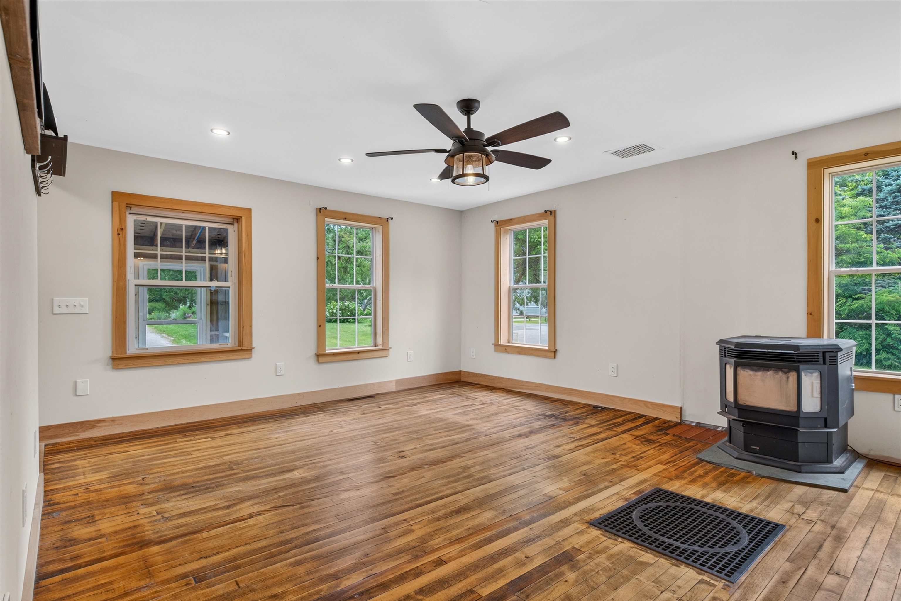 2 Willow Street Proctor, VT 05765 - Photo 29 of 48