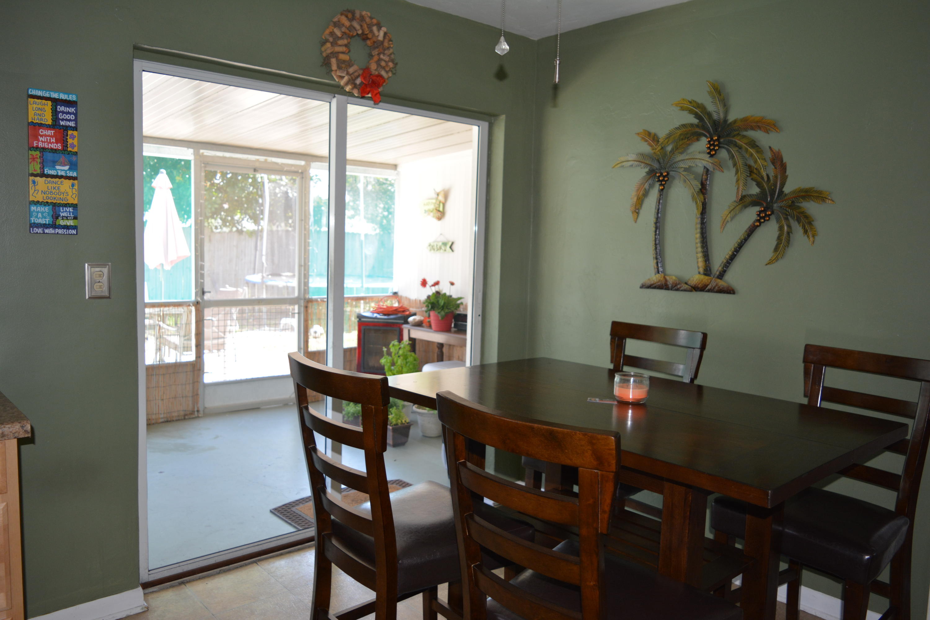 925 Eucalyptus Road North Palm Beach, FL 33408 - Photo 12 of 25 dining (2)