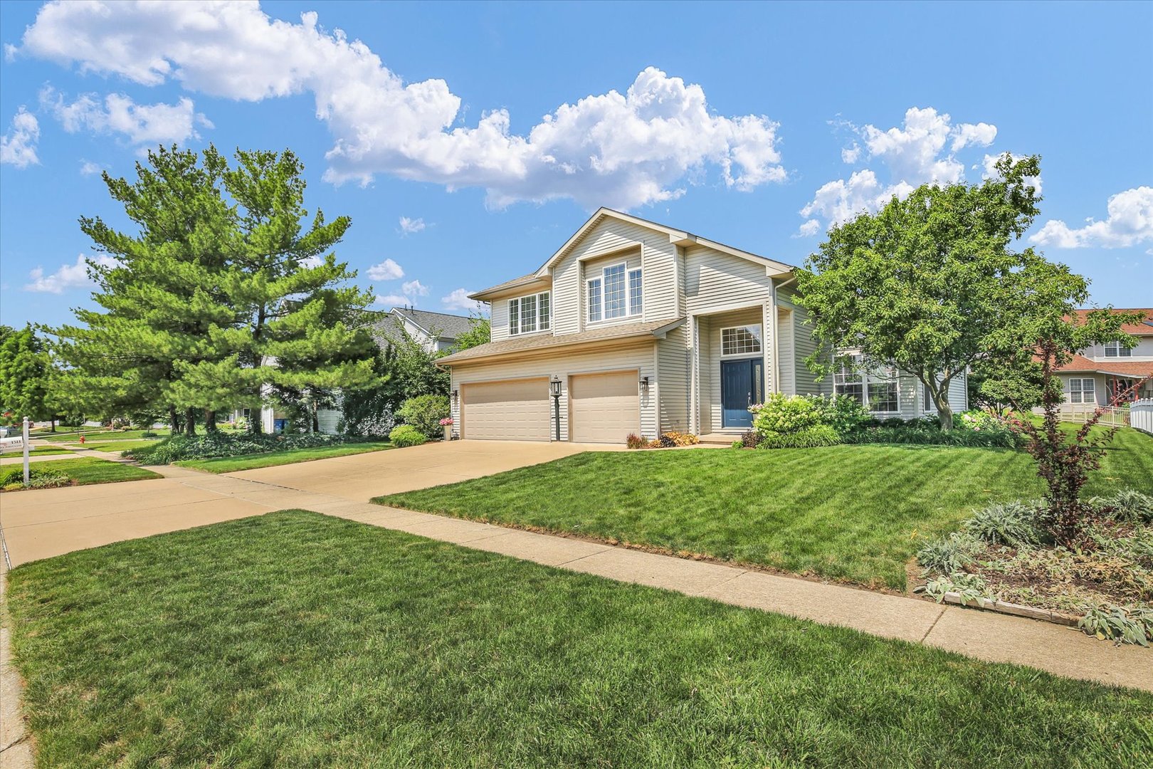 1511 Bridge Point Lane Champaign, IL 61822 - Photo 1 of 48