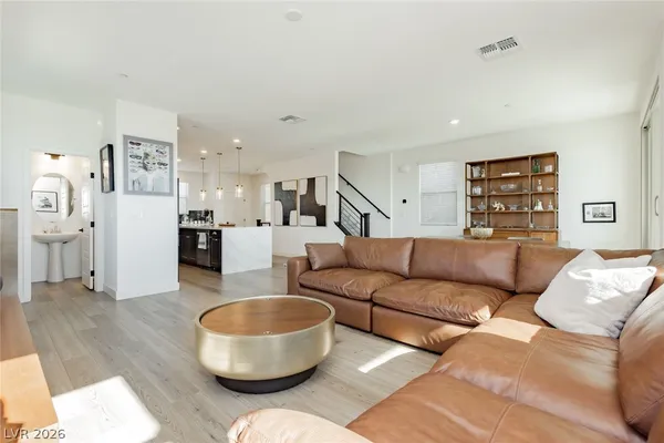 $3,200 | 1410 Whistling Kite Street, Las Vegas, NV 89138
