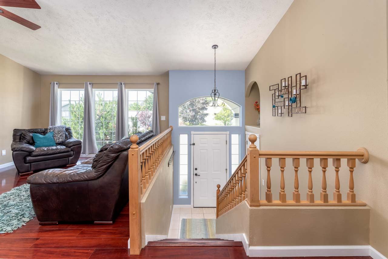 1209 South Century Road Veradale, WA 99037 - Photo 4 of 36