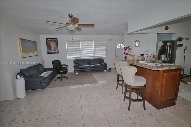 $475,000 | 8571 Northwest 10th Street, Pembroke Pines, FL 33024