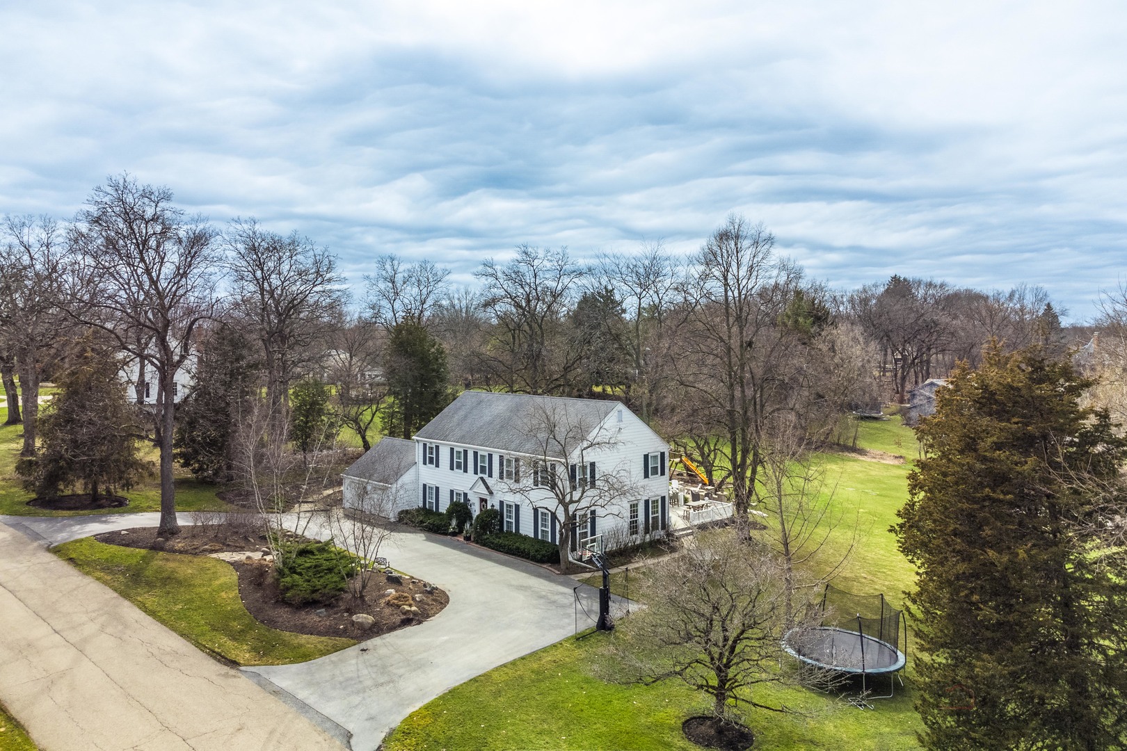 102 Carriage Road North Barrington, IL 60010 - Photo 2 of 58 Gallery Image 2