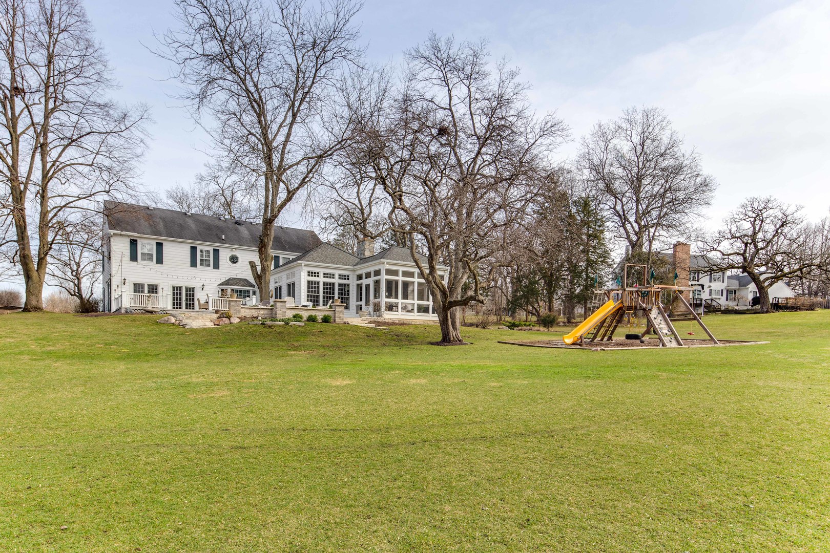 102 Carriage Road North Barrington, IL 60010 - Photo 45 of 58 Gallery Image 45