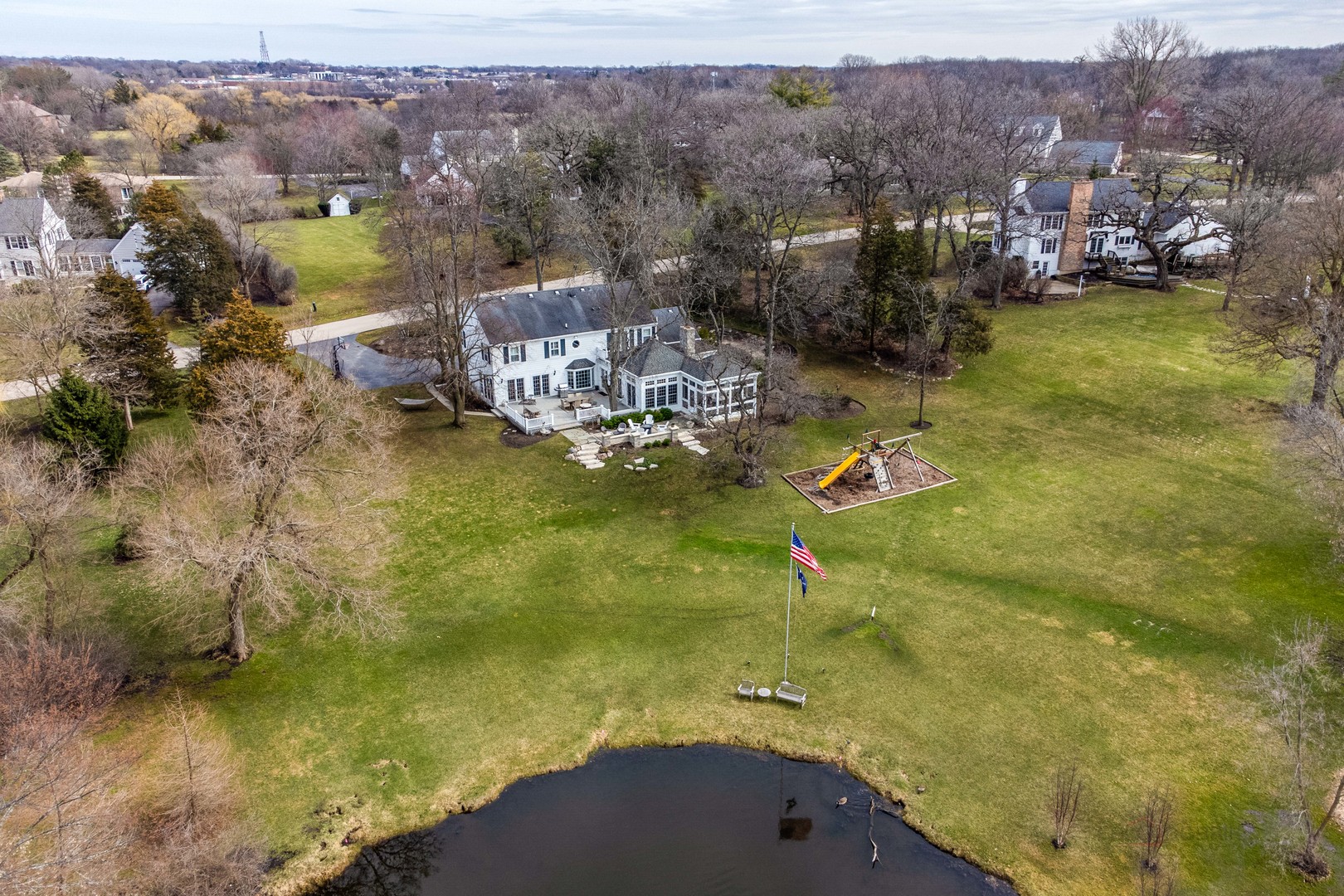102 Carriage Road North Barrington, IL 60010 - Photo 5 of 58 Gallery Image 5