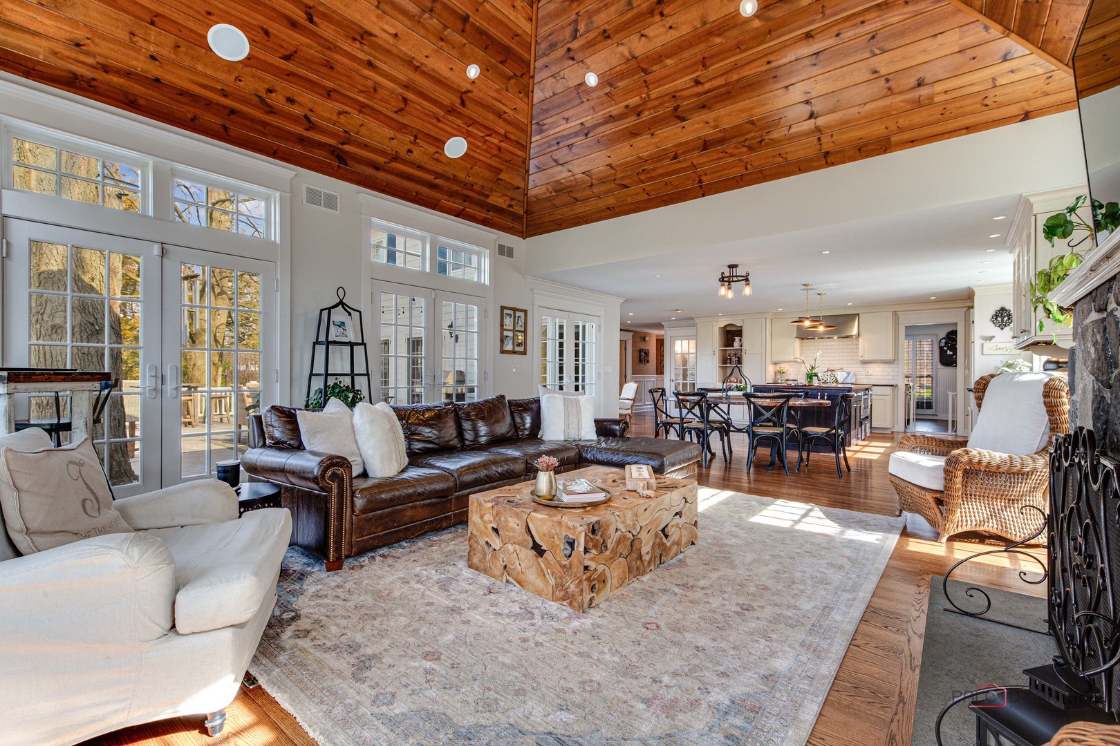 102 Carriage Road North Barrington, IL 60010 - Photo 8 of 58 Gallery Image 8