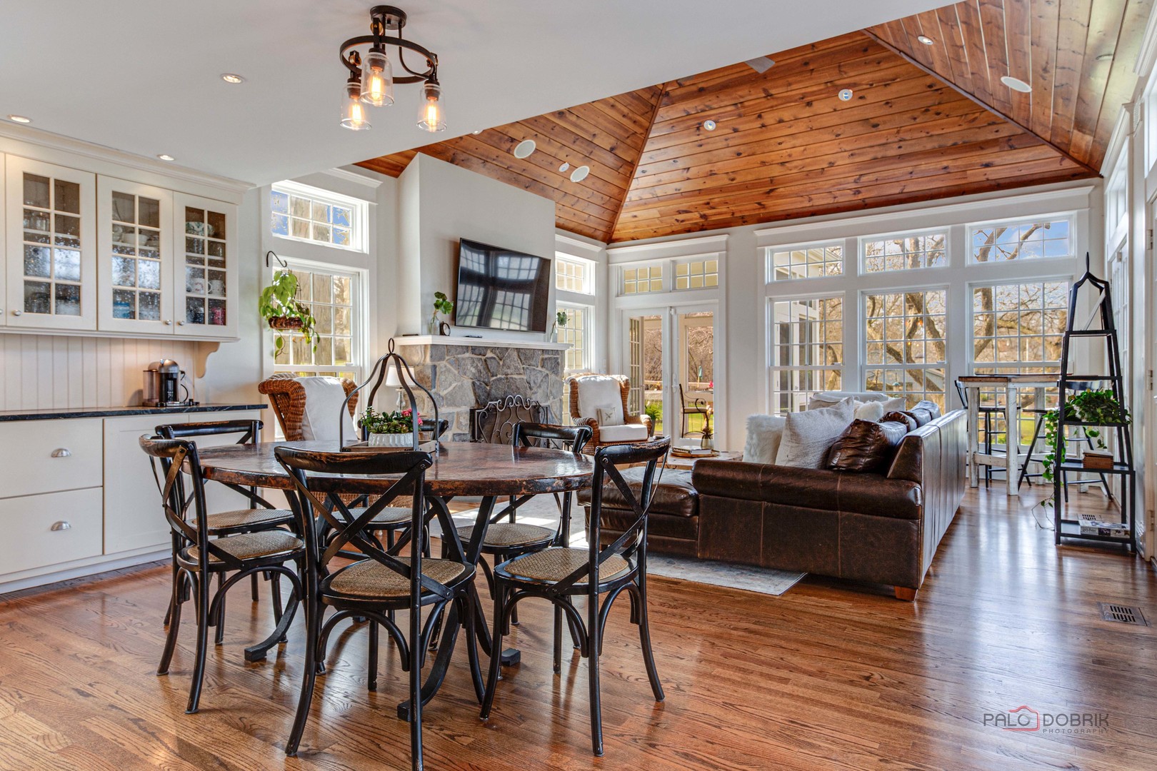 102 Carriage Road North Barrington, IL 60010 - Photo 10 of 58 Gallery Image 10