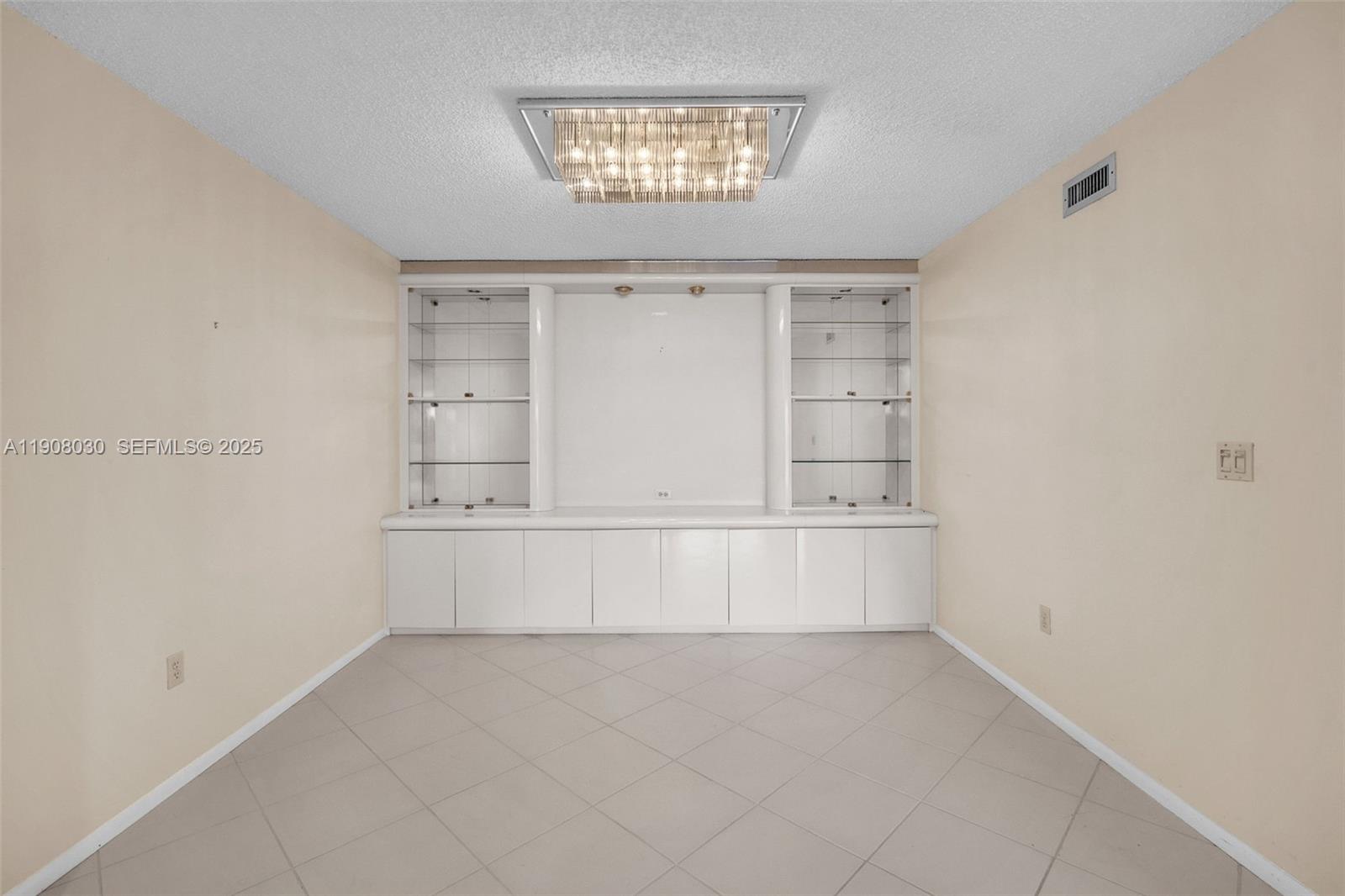 2810 North 46th Avenue, Unit F655 Hollywood, FL 33021 - Photo 22 of 52 a view of an empty room