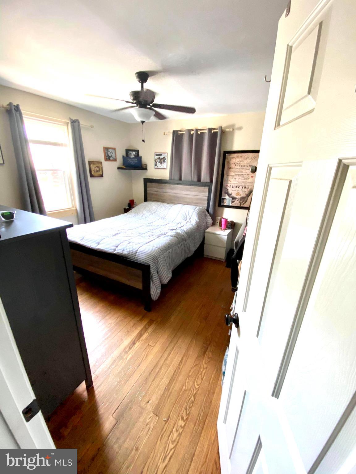2530 Windsor Road Parkville, MD 21234 - Photo 5 of 25 Main Level Bedroom
