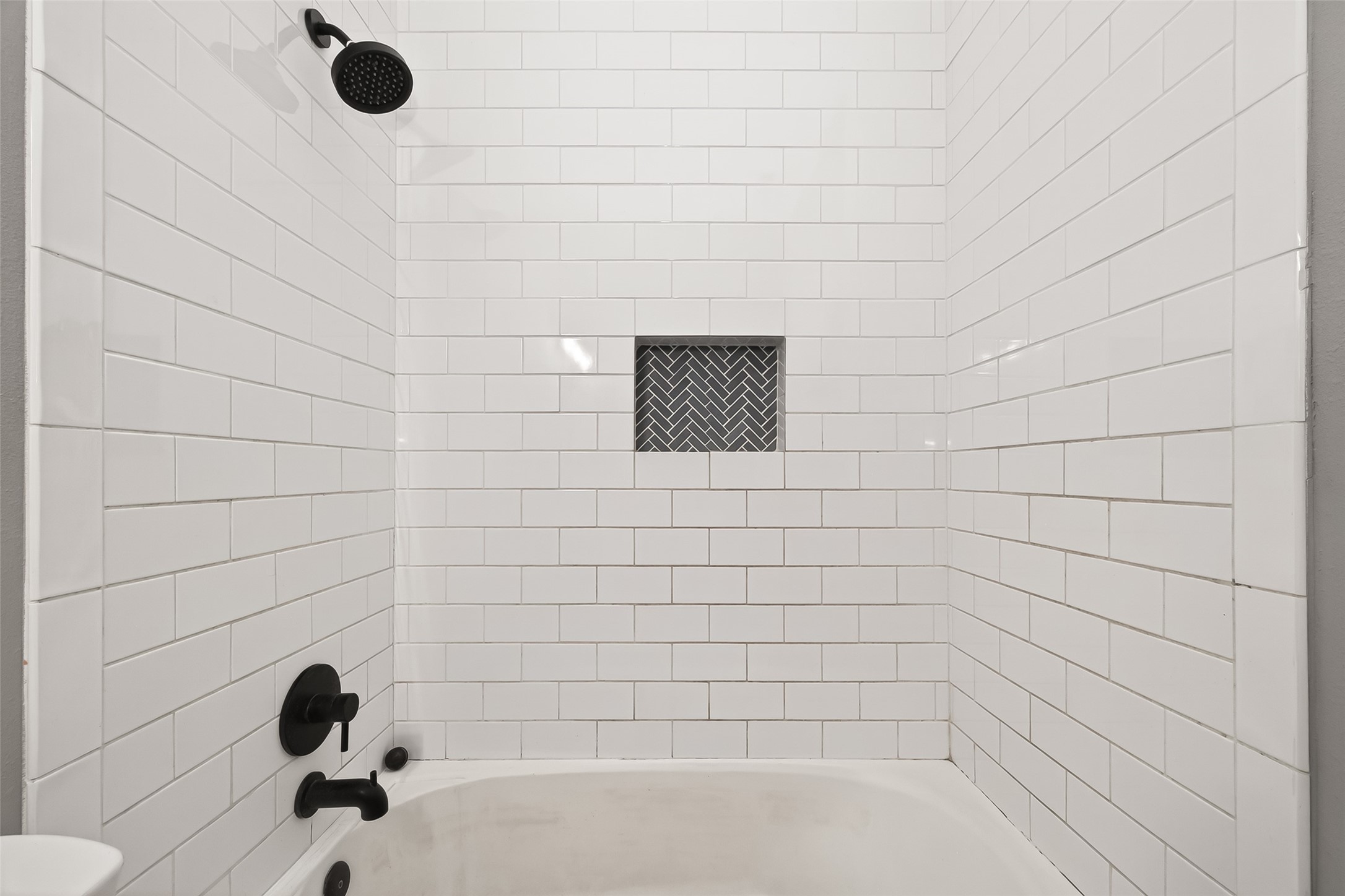 23810 Spring Way Drive Spring, TX 77373 - Photo 29 of 35 a bathroom with a bathtub